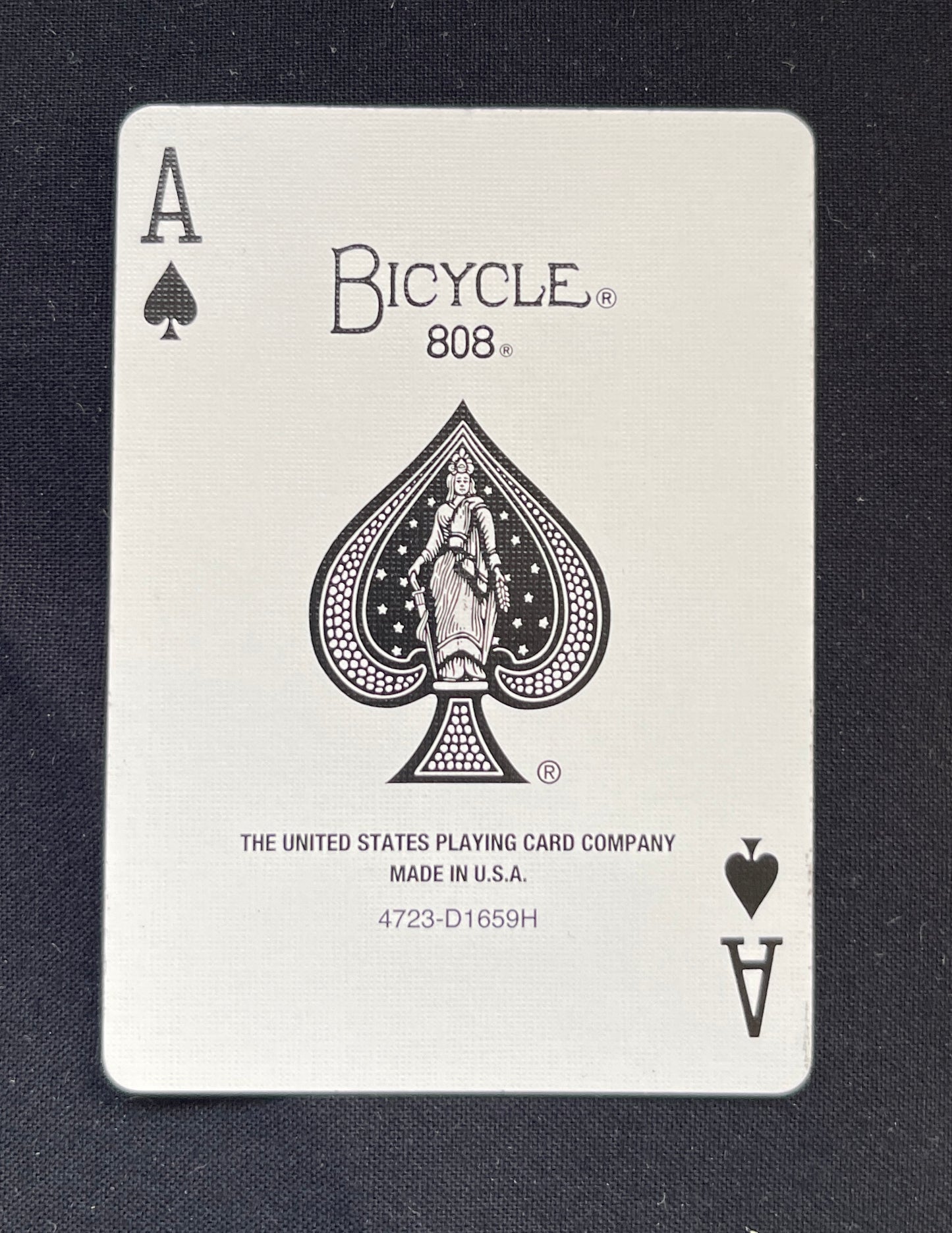 Magnetic Playing Card ( Red Back Bicycle ) - Magic Gimmick