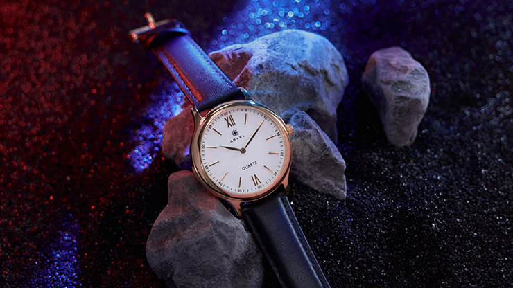 IARVEL WATCH (Gold Watchcase White Dial) Magic Trick by Iarvel Magic and Bluether Magic