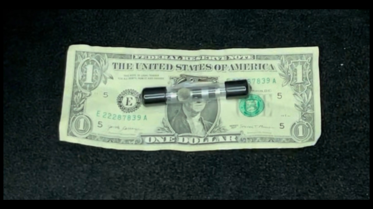 Floating Dollar - Invisible Thread Reel - Magic Trick – The Best Magic Shop